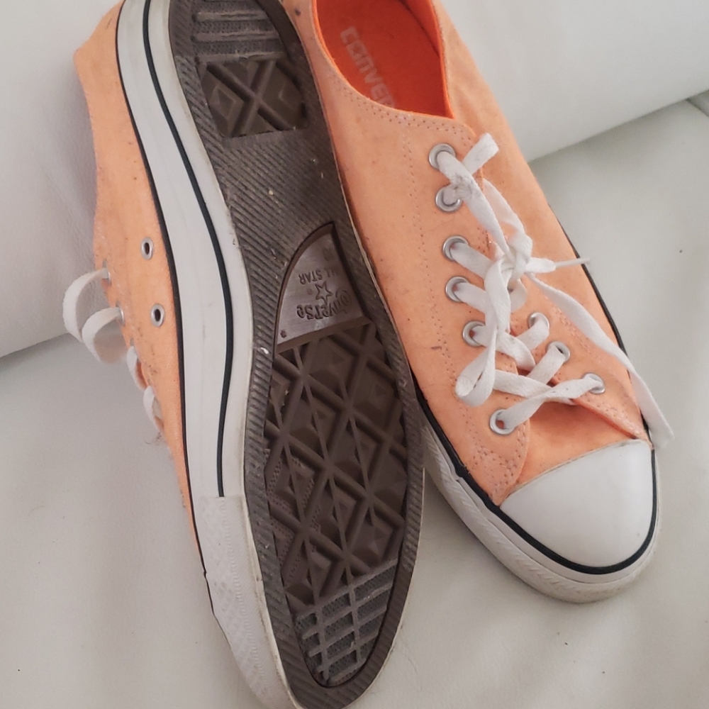 Orange converse very good condition - Picture 4 of 4